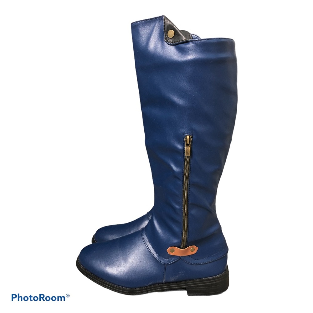 Blue Boots with Inside Zippered Detail Womens Shoe Size 7.5
